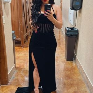 Elegant Black Evening Dress